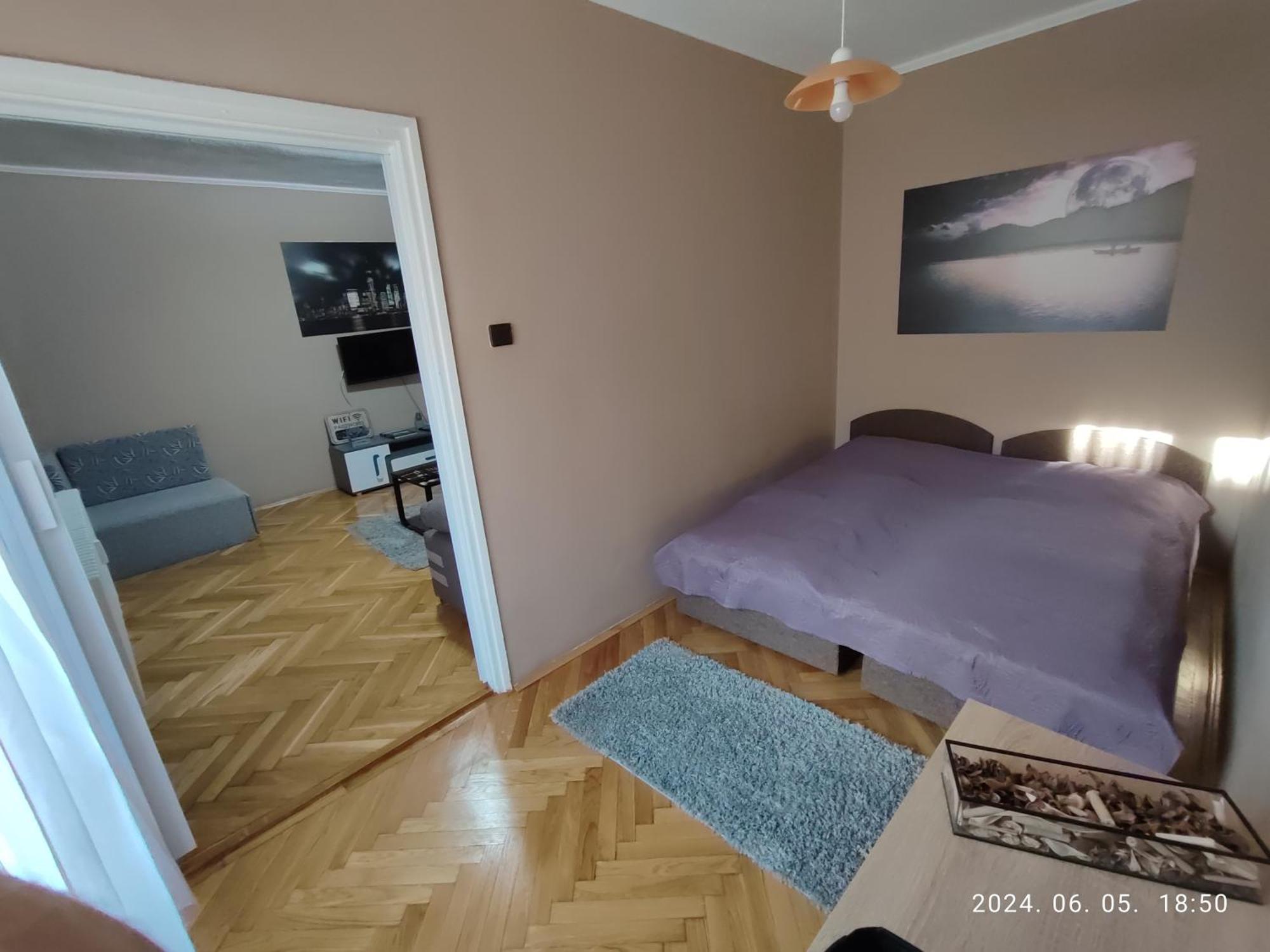 Startpont Apartman Pecs Exterior photo